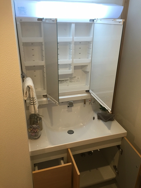 中野方南町グランドハイツ　洗面台