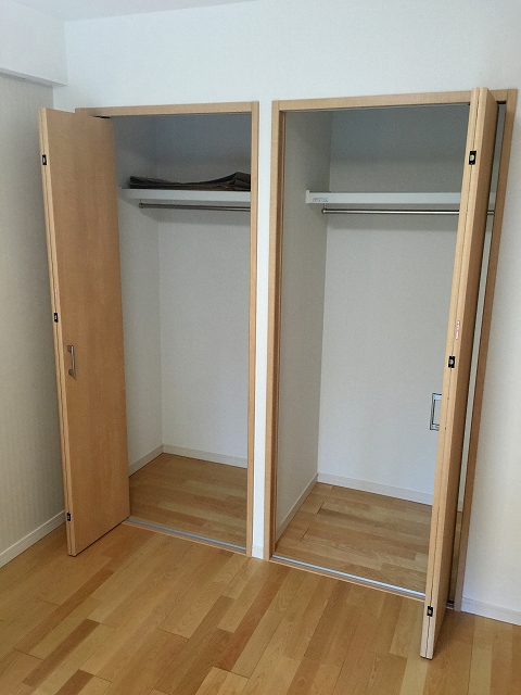 中野方南町グランドハイツ　洋室約6帖収納