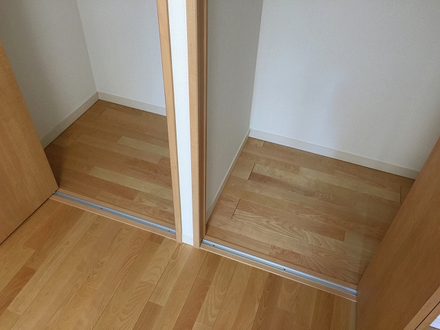 中野方南町グランドハイツ　洋室約6帖収納