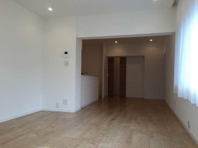 コートハウス上野毛　リビングダイニングキッチン