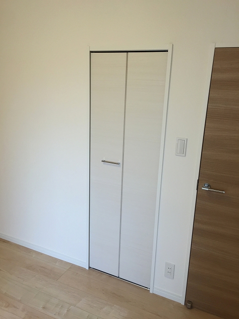 コートハウス上野毛　洋室約5.7帖収納