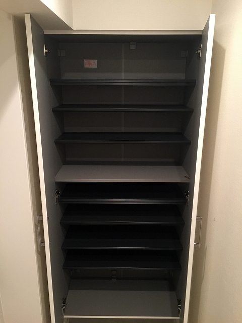 ファミール太子堂　シューズボックス