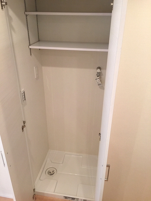 ファミール太子堂　洗濯機置場