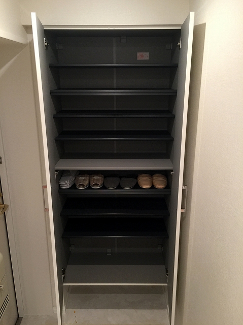 クレッセント池尻大橋　シューズボックス