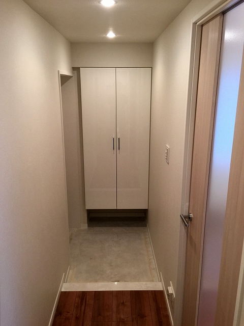 クレッセント池尻大橋　玄関