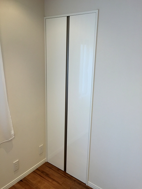 クレッセント池尻大橋　リビングダイニングキッチン収納