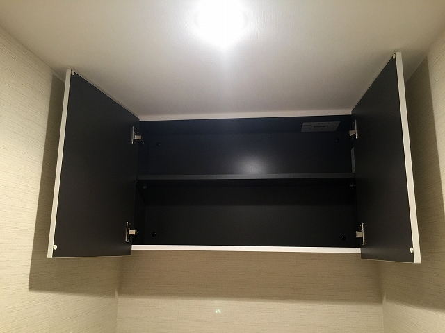 クレッセント池尻大橋　トイレ収納