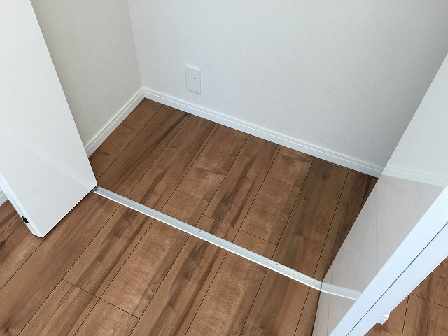 クレッセント池尻大橋　洋室約6.1帖収納