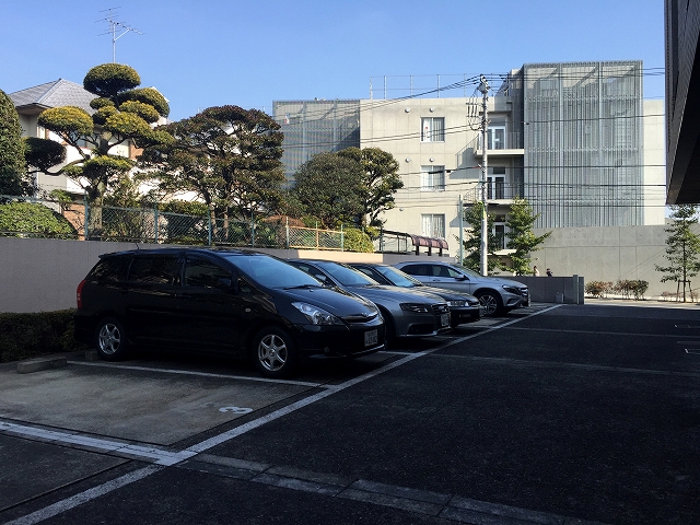 ガーデンコート世田谷赤堤　駐車場