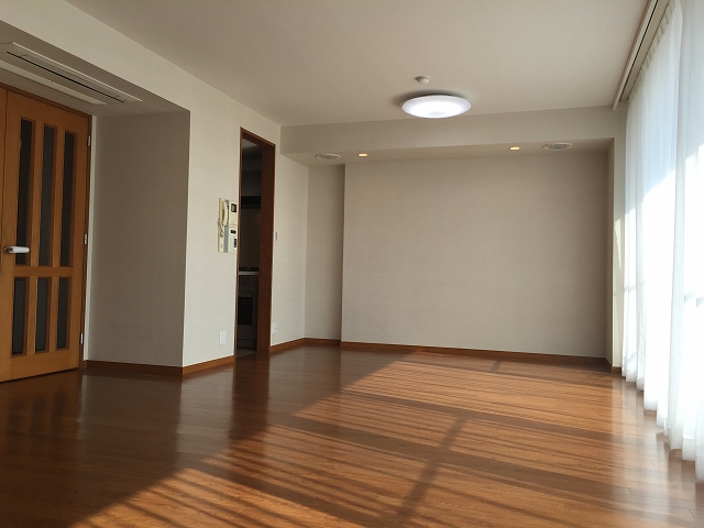 ガーデンコート世田谷赤堤　リビングダイニングキッチン