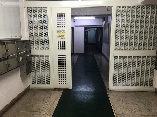 荻窪武蔵野マンション　エントランスホール