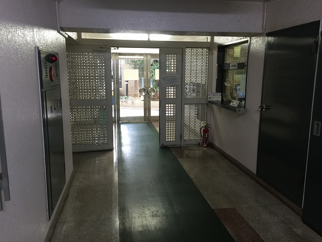 荻窪武蔵野マンション　エントランスホール