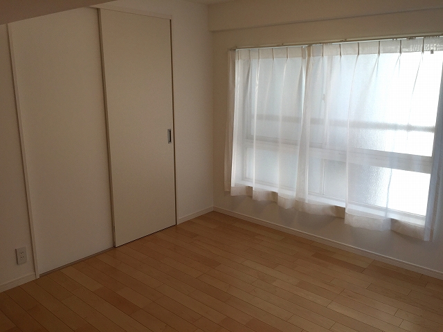 荻窪武蔵野マンション　南側洋室