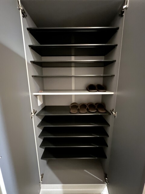 秀和幡ヶ谷レジデンス 玄関廊下