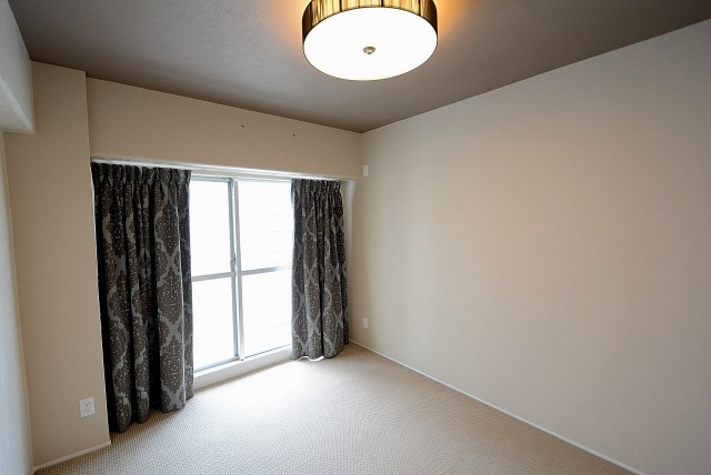 メガロン大井町 洋室