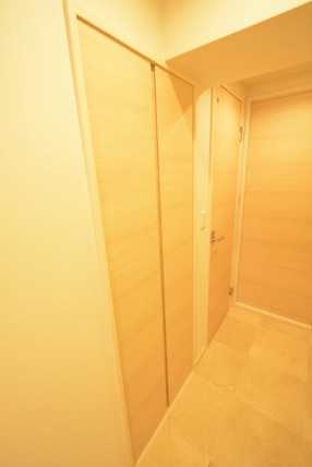 ライオンズマンション小石川植物園 廊下収納