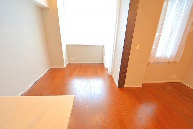 クオリア神南フラッツ ダイニング