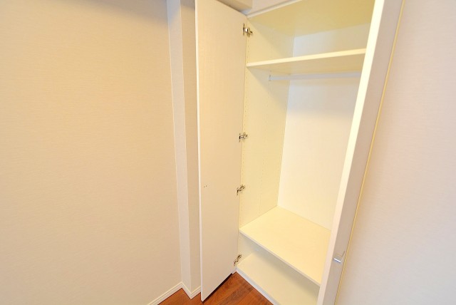 クオリア神南フラッツ 洋室 (7)