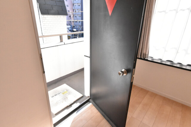 菱和パレス若松町 バルコニー