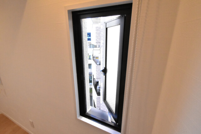 菱和パレス若松町 洋室2