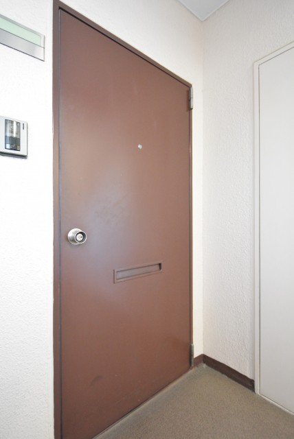 日興初台スカイマンション 玄関