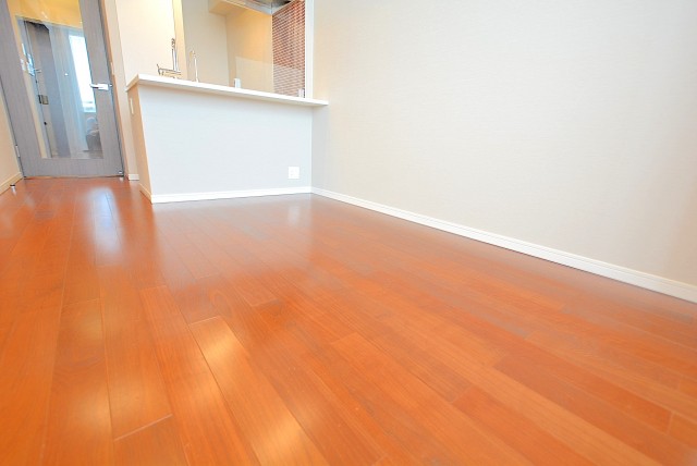 クオリア神南フラッツ ダイニング