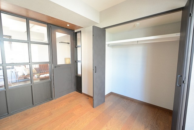 ストークメイジュ (42)洋室