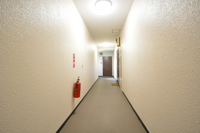 日興初台スカイマンション 玄関