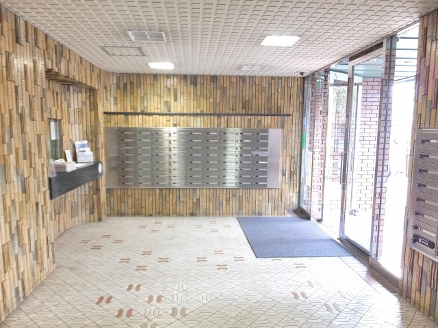 白金台グロリアハイツ　エントランス