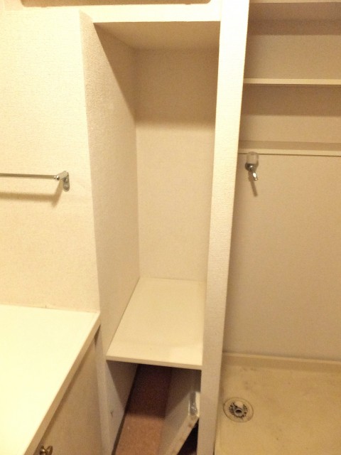 エコロジー落合レジデンスⅡリネン庫