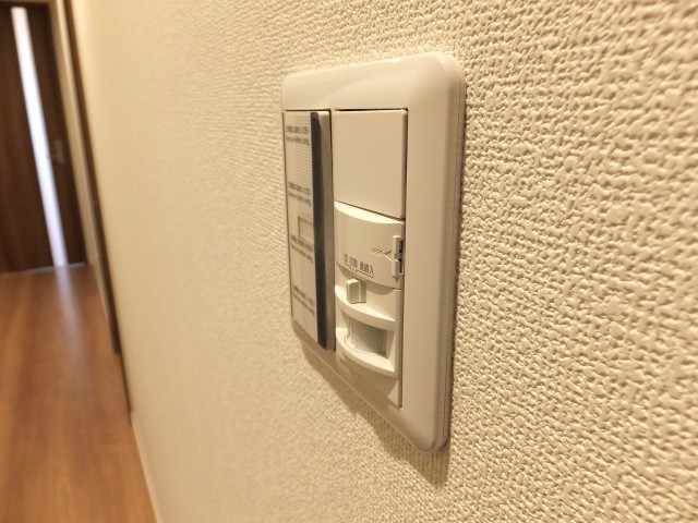 代々木ハビテーション　人感センサー