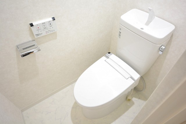 シャンボール原宿　ウォシュレット付きトイレ