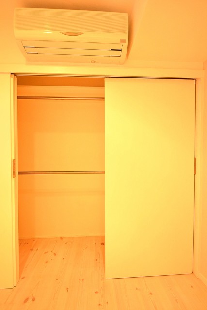 日興パレス白金　6.2帖のベッドルーム収納