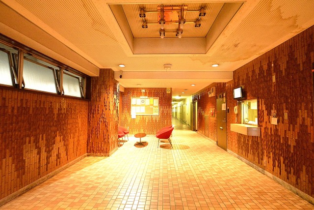 日興パレス白金　エントランスホール