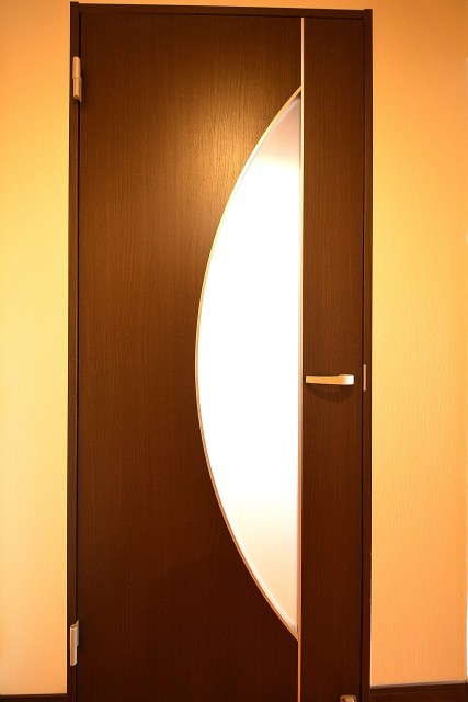 マンション南恵比寿　24.0帖リビングダイニングのドア