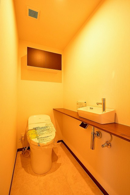 目黒コーポラス　トイレ