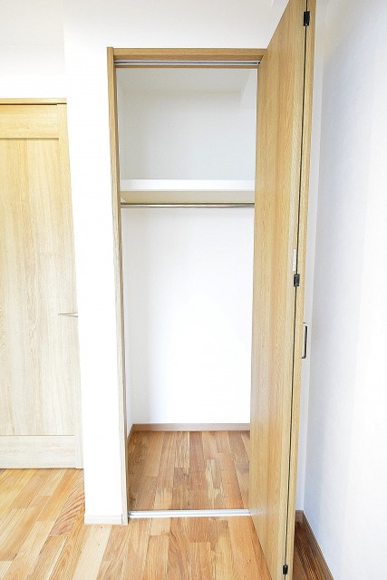 江戸川橋ダイヤハイツ　5.2帖のベッドルームクローゼット