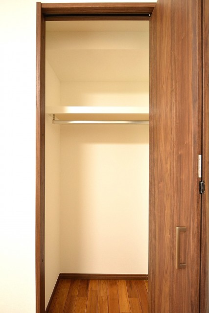 目黒コーポラス　5.4帖のベッドルームクローゼット