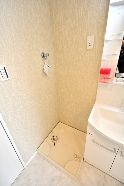 エザンス高井戸　洗濯機置場