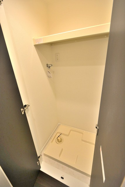 ノア南麻布　洗濯機置場