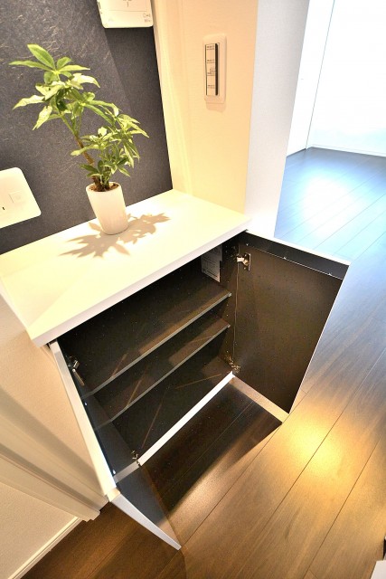 ノア南麻布　電話台