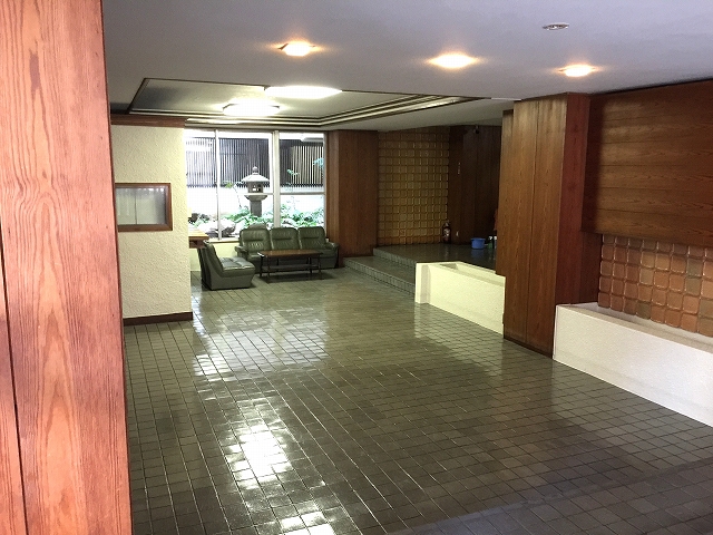 ヴィラロイヤル代々木　エントランスホール