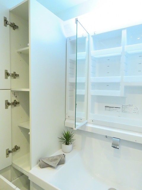 フォルスコート学芸大学　洗面化粧台