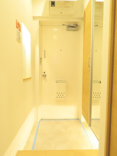 月島ローヤルコーポ　玄関ホール