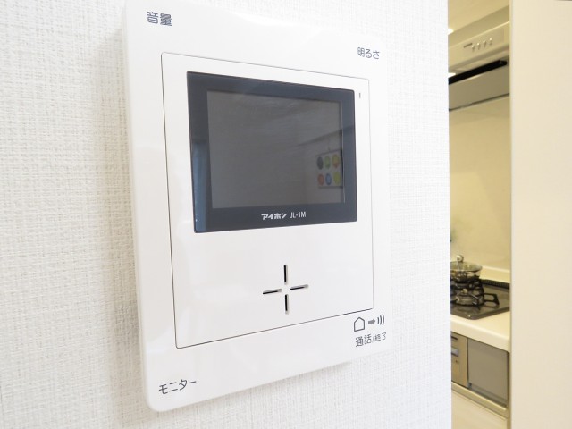 月島ローヤルコーポ　ＴＶモニター付きインターホン