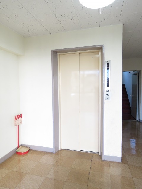 月島ローヤルコーポ　エレベーター