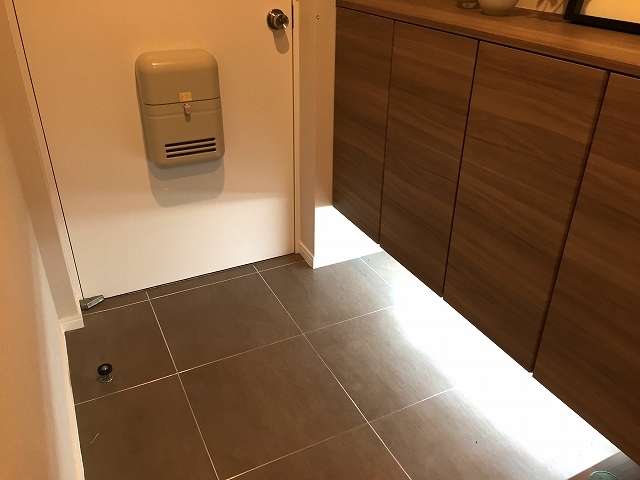 中野東豊マンション　シューズボックス