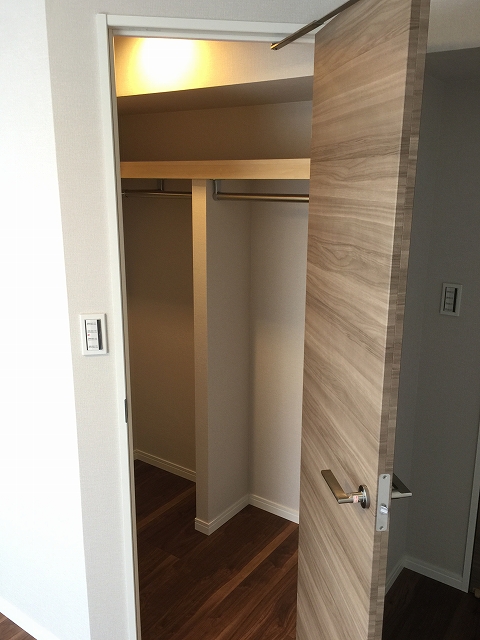 中野東豊マンション　洋室約6.3帖収納