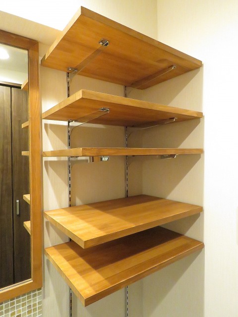 ニューハイツ大森　物置棚