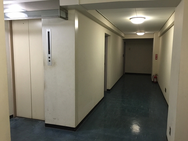 中野東豊マンション　内廊下